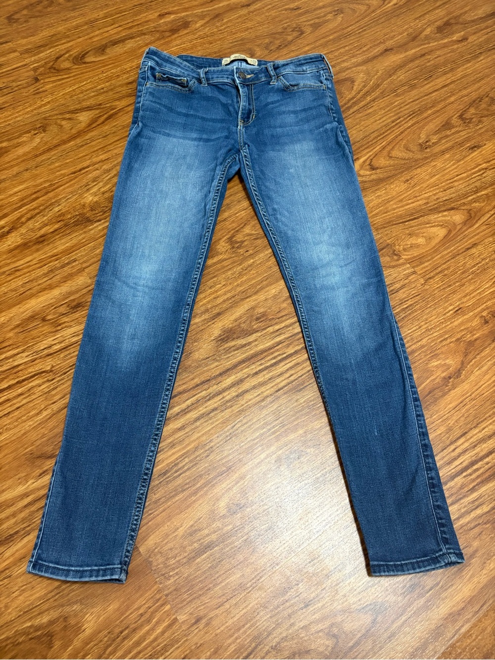 Hollister Women's Medium Blue Low Rise Super Skinny Jeans
